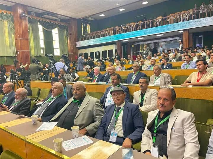 رئيس جامعة الضالع يشارك في المؤتمر الطبي الأول للجمعية اليمنية العلمية للجهاز الهضمي بالعاصمة صنعاء